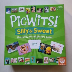 PicWits! Silly & Sweet Picture Card Game - Mindware Family-Friendly - Mint Cond.